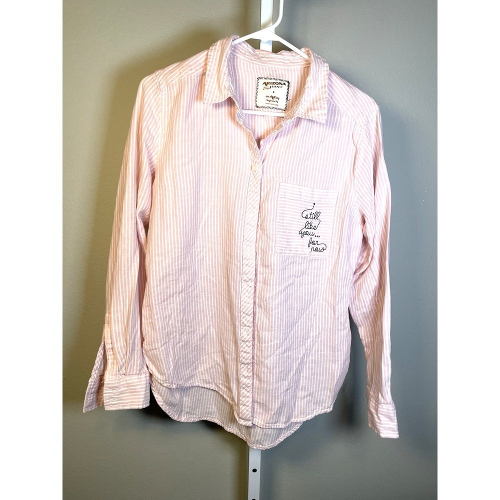 Arizona Women's Shirt Medium Boyfriend Fit Long Sleeve Button Up Cowgirl‎ Pink